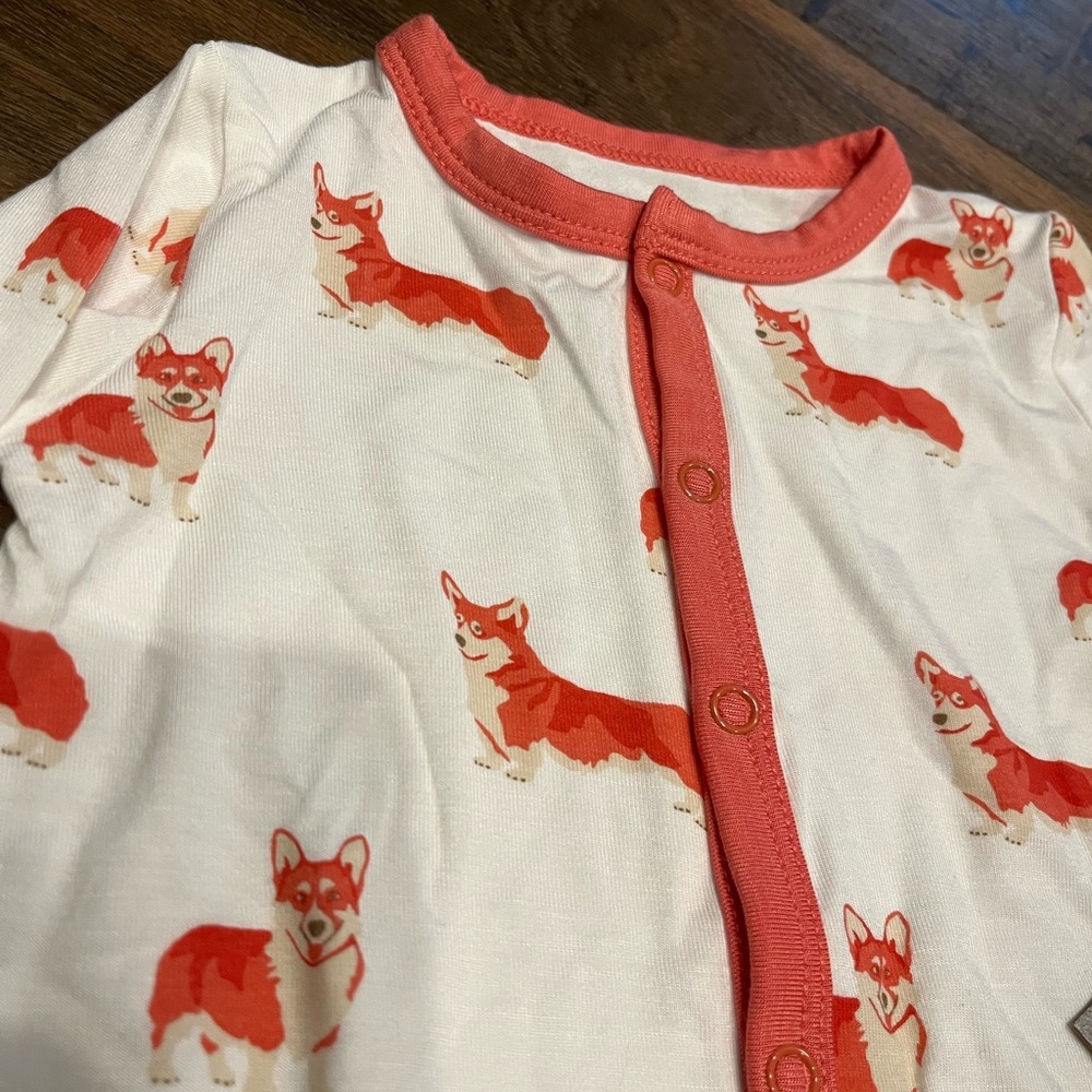 Kyte Corgi snap footie NWT 3-6m - Picture 2 of 4